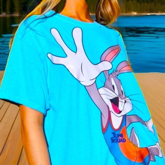 Rare🐰 SPACE JAM: BUGS BUNNY 🐰 A New Legacy Baby Blue Short Sleeve T-Shirt🐰 - Picture 5 of 9